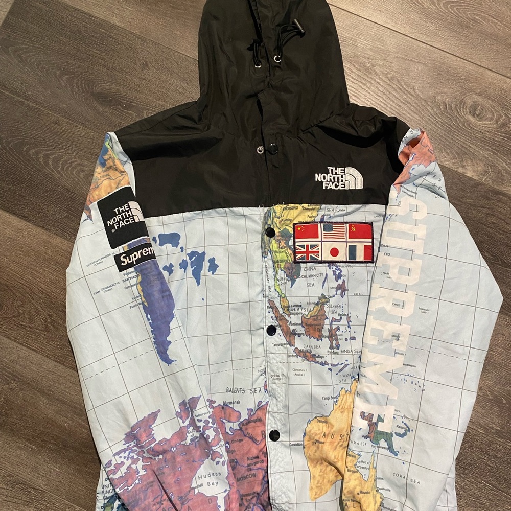 Bootleg supreme north face